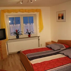  Apartment Mit 4 Schlafzimmer Fuer 2 Bis 9 Gaeste----apartment With 4 Bedrooms For 2 To 9 Guests